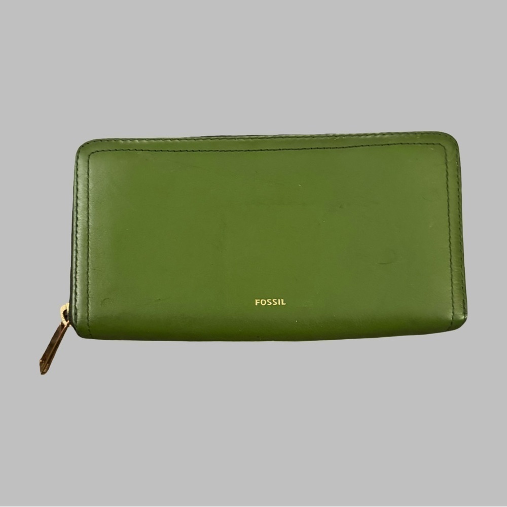 FOSSIL Green Leather Zip Around Wallet